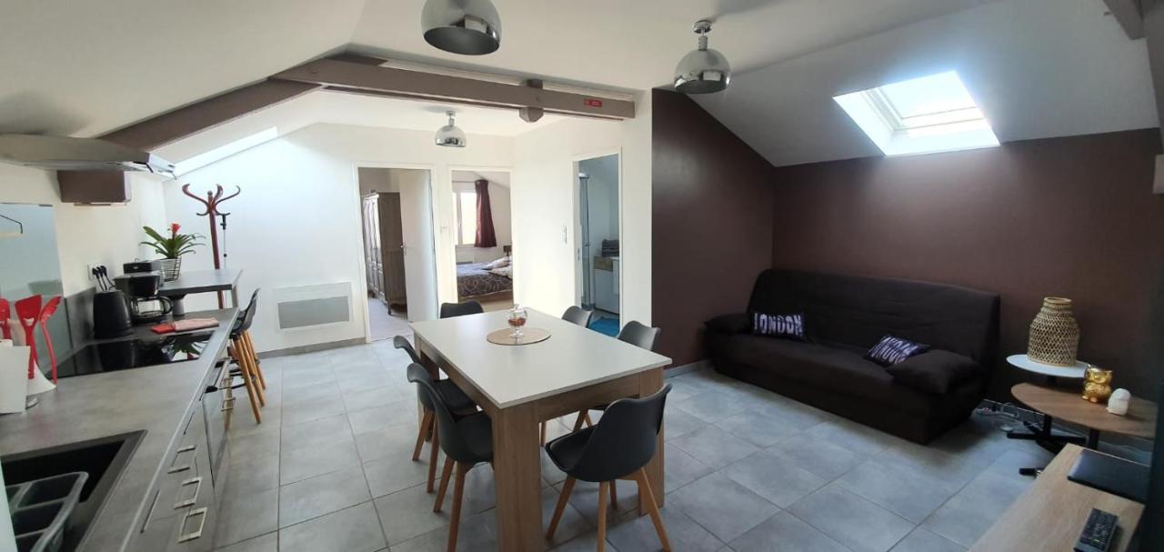 Appartement Meuble Classe 2 Etoiles Tout Confort Lagor Exterior photo